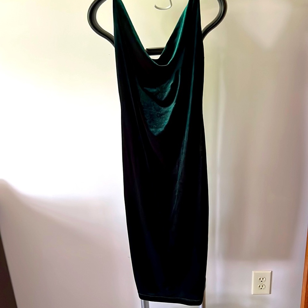 Lulus green velvet mid length dress size large